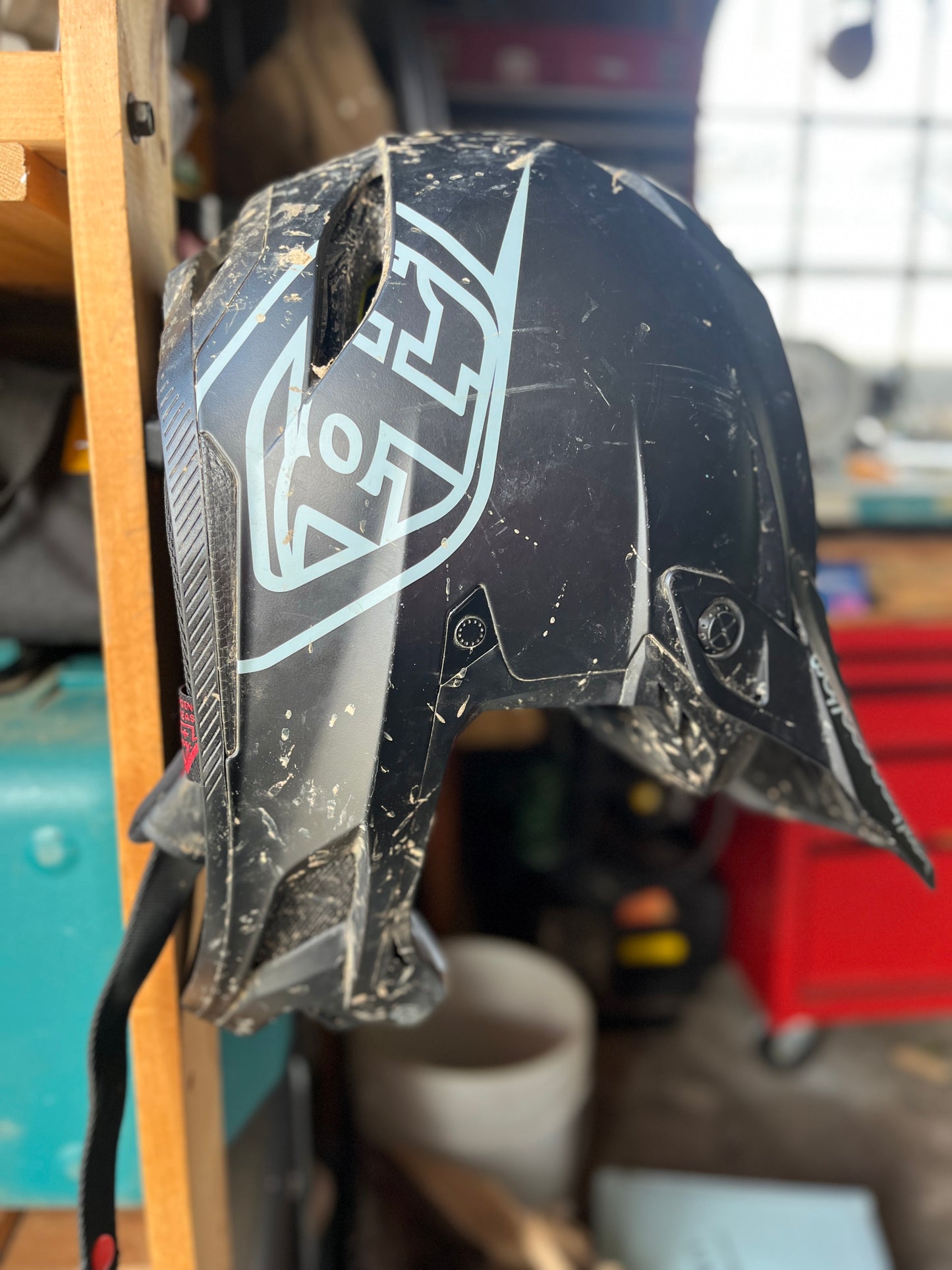 Jank Helmet Holder