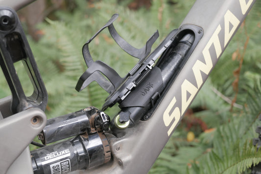 Pump Holder for Santa Cruz Glovebox