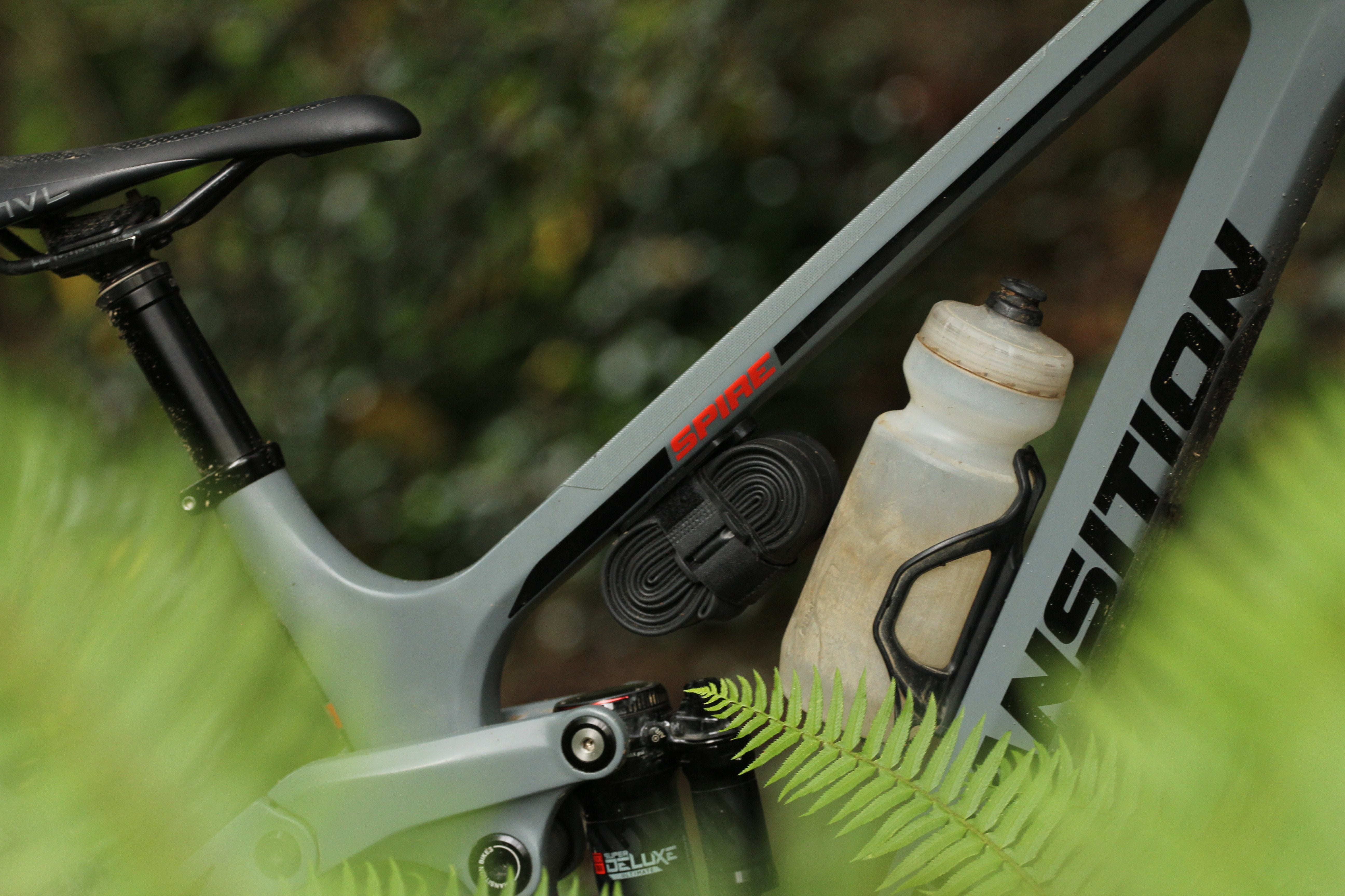 Mtb sales tube holder